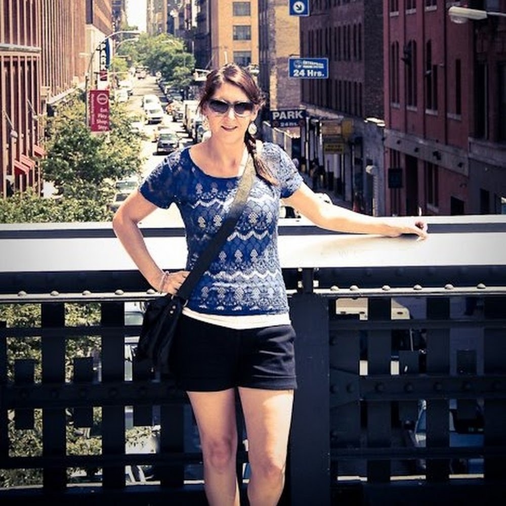 Meet your Posher, Leslie